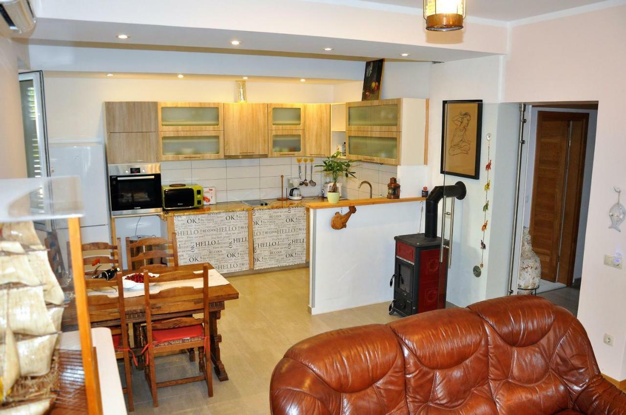 Marta Sea Residence Split Bagian luar foto